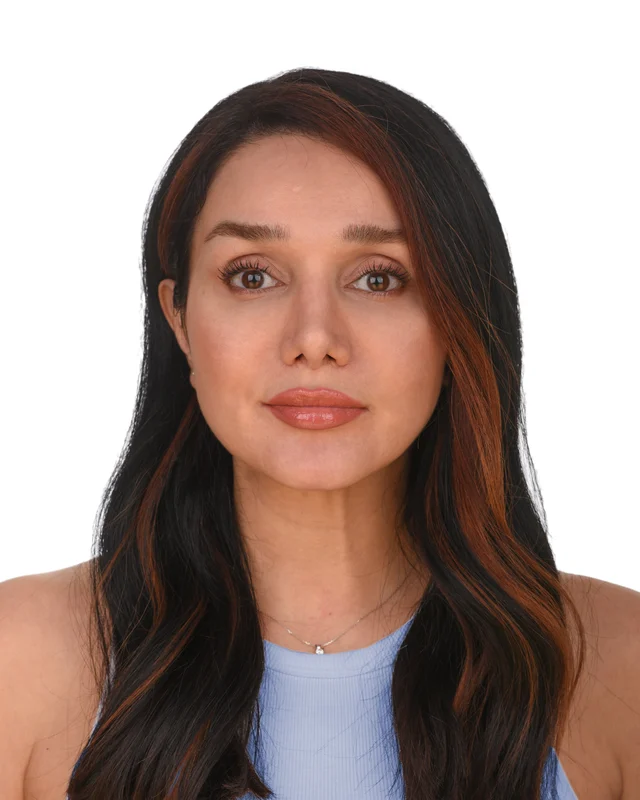 Neda Bayat - Regulated Canadian Immigration Consultant